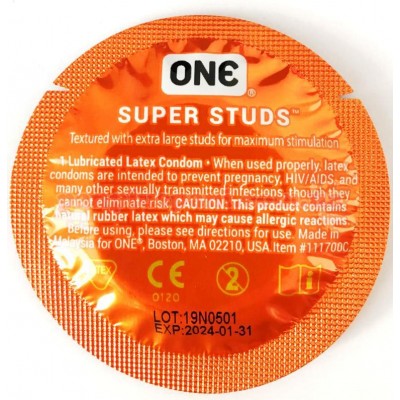 Презерватив One Super Studs